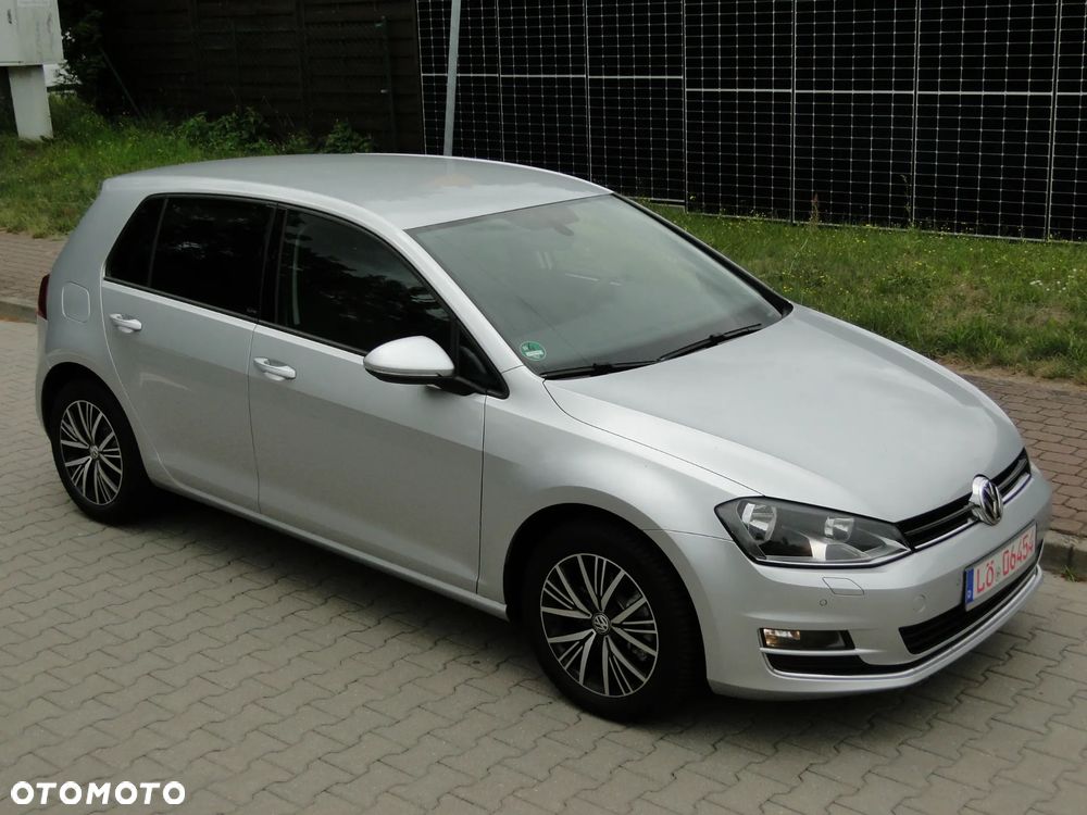 Volkswagen Golf 1.6 TDI BlueMotion Technology Allstar - 4