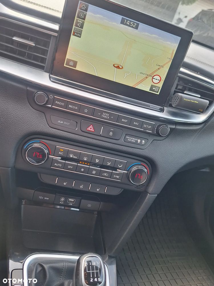 Kia Ceed 1.4 T-GDI OPF Platinum Edition - 15