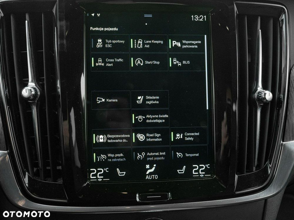 Volvo V90 Cross Country - 21