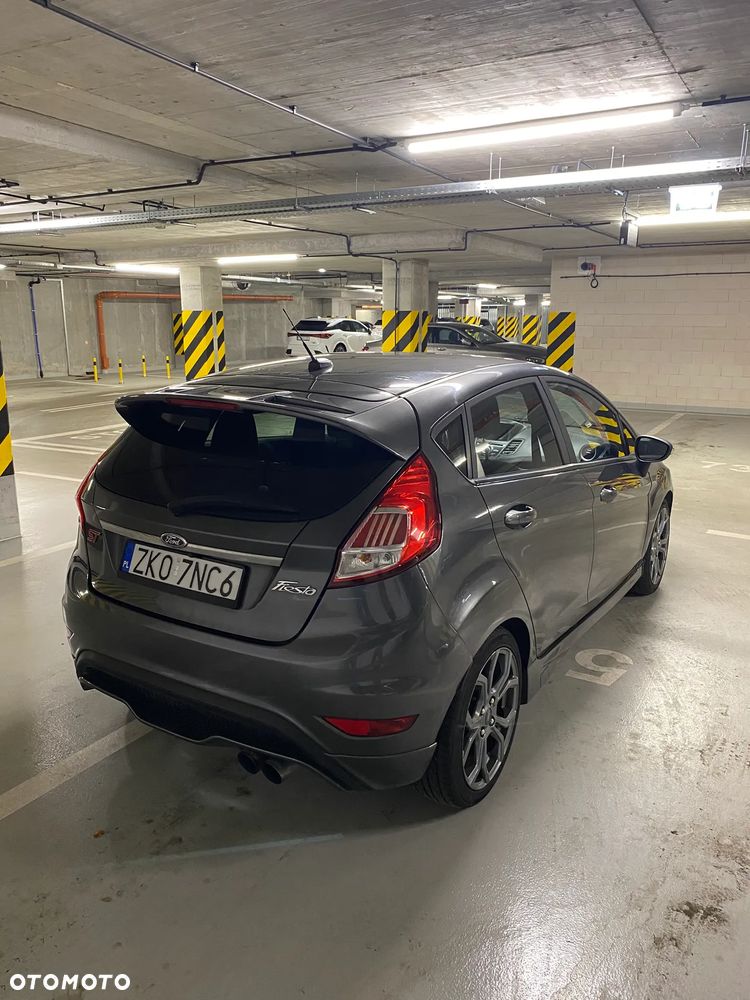 Ford Fiesta ST - 6