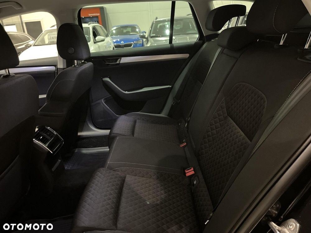 Skoda Superb 1.5 TSI Ambition DSG - 14