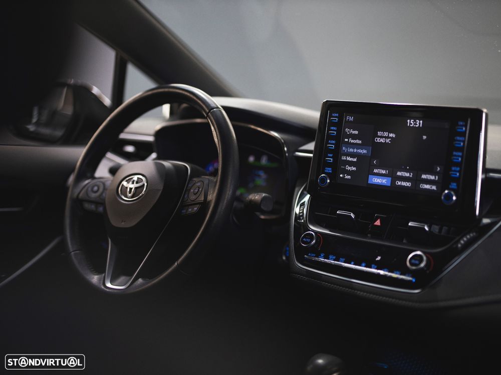 Toyota Corolla Touring Sports 1.8 Hybrid Comfort+P.Sport - 16
