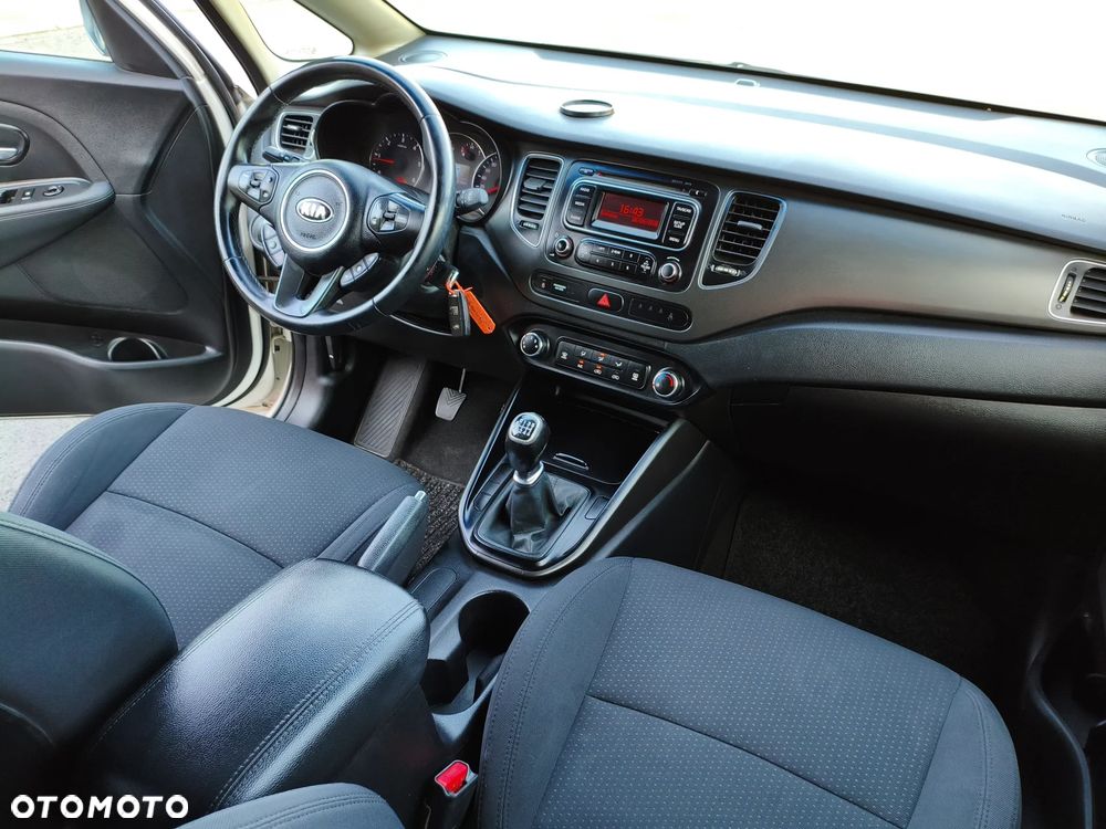 Kia Carens 1.7 CRDi L - 21