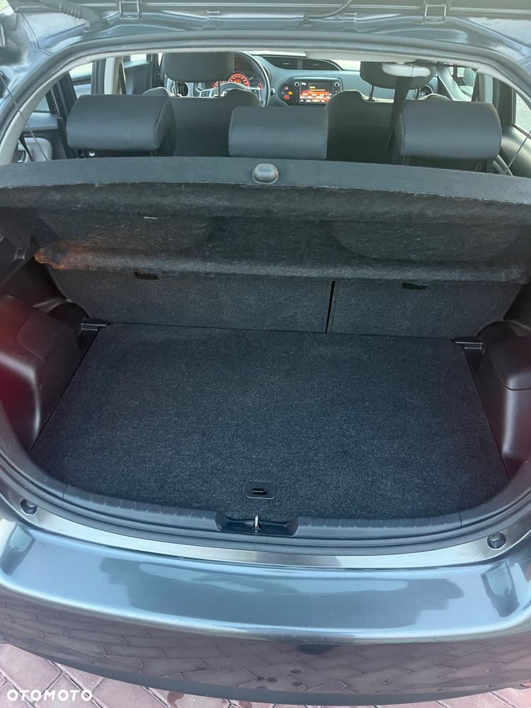 Toyota Yaris 1.0 VVT-i - 21