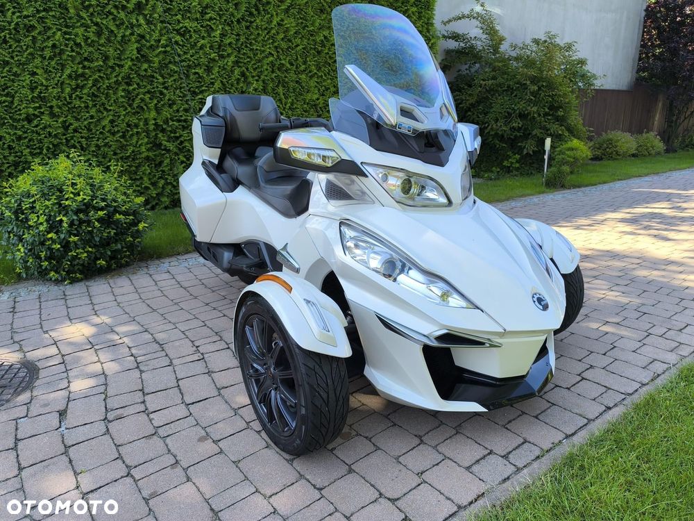 Can-Am Spyder - 1