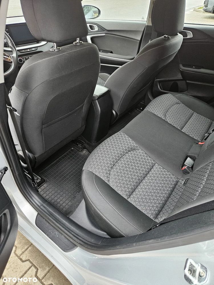 Kia Ceed 1.5 T-GDI L - 10