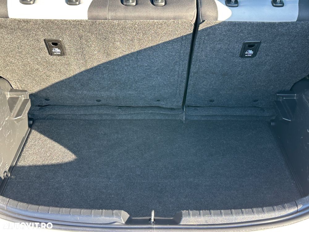 Toyota Yaris 1.5 VVT-i HSD Active - 13
