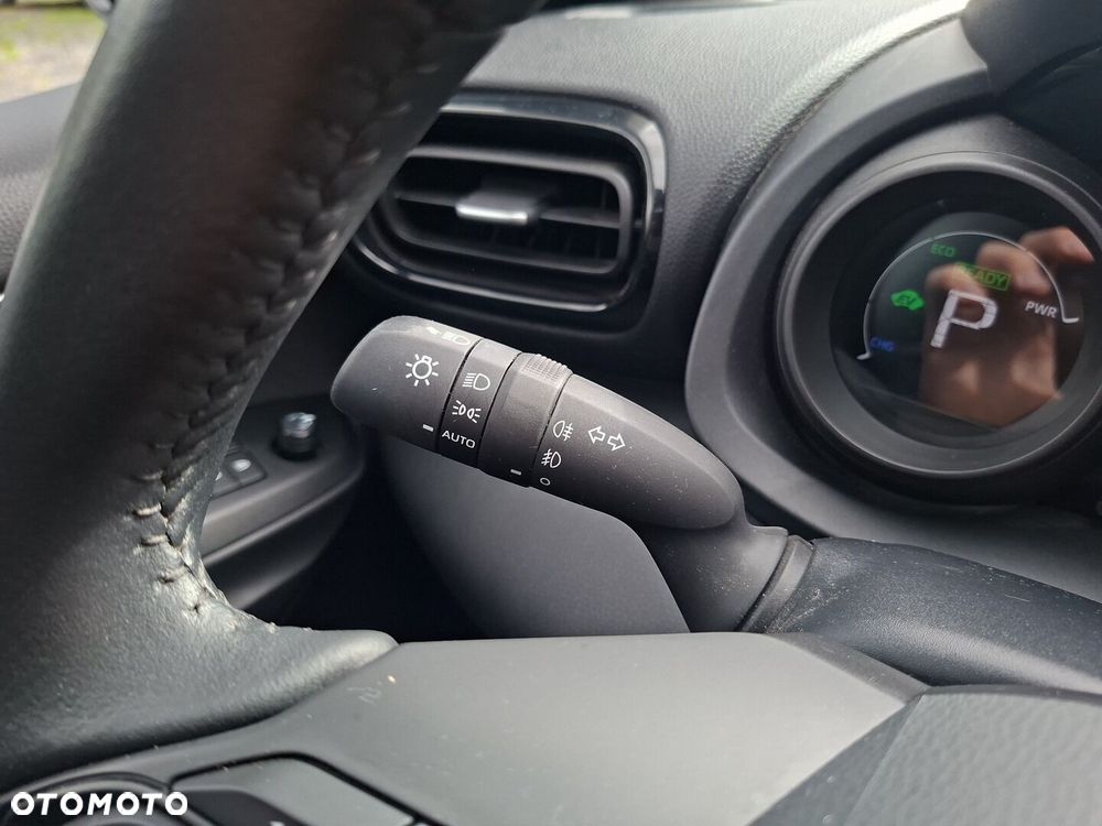 Toyota Yaris Hybrid 1.5 Comfort - 19