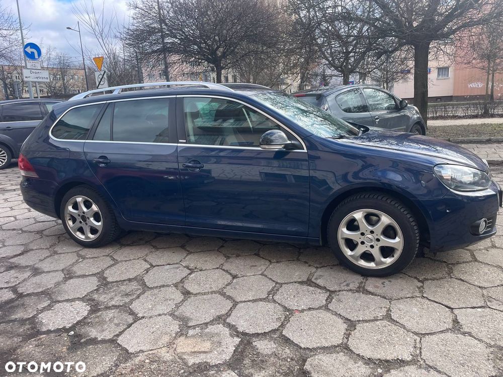 Volkswagen Golf - 10