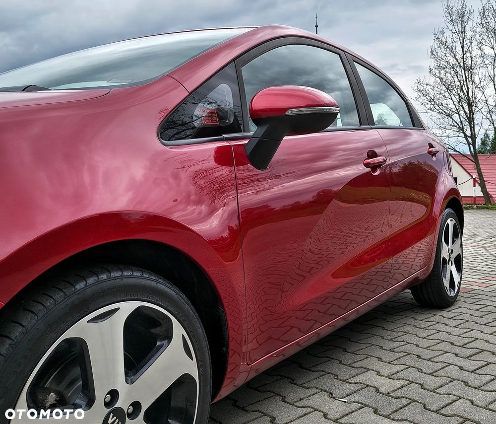 Kia Rio - 27