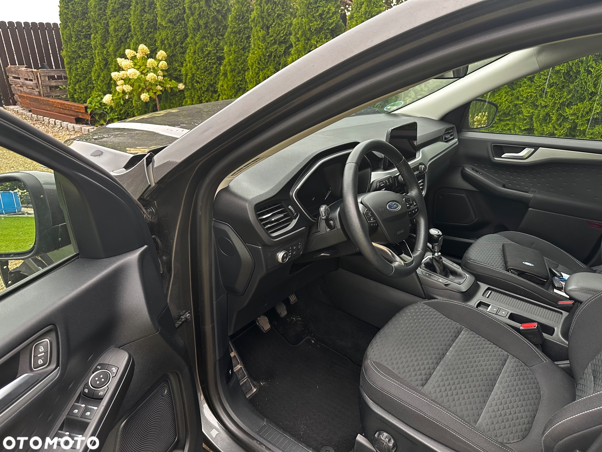 Ford Kuga 2.0 EcoBlue Hybrid COOL&CONNECT - 6
