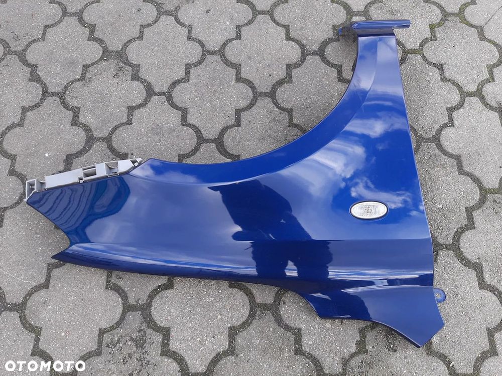 Mazda II 2 błotnik przedni przód PRAWY kolor: 27R i srebrny 2002-07r - 2