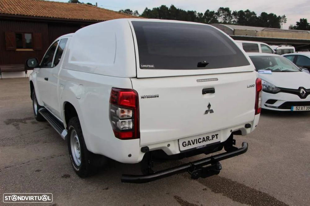 Mitsubishi L200 2.3 DI-D Club Invite 4WD - 5