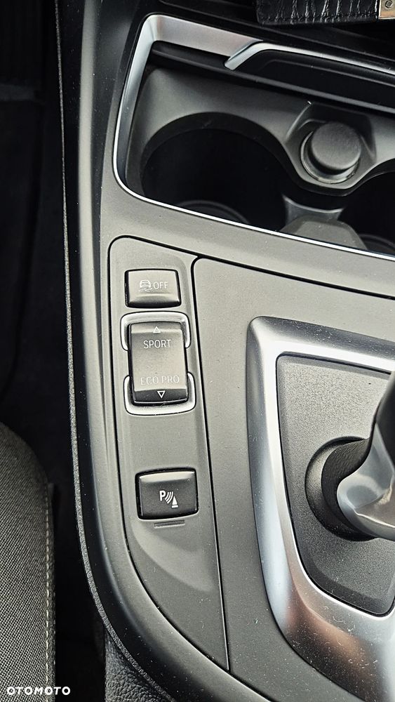 BMW Seria 1 118d Sport Line Shadow - 15