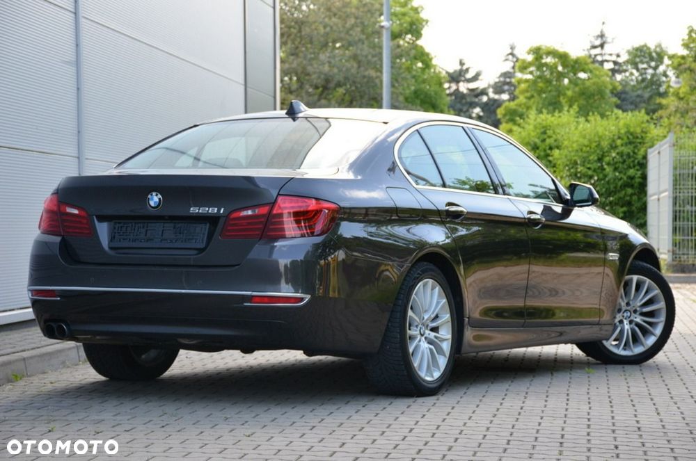 BMW Seria 5 - 10