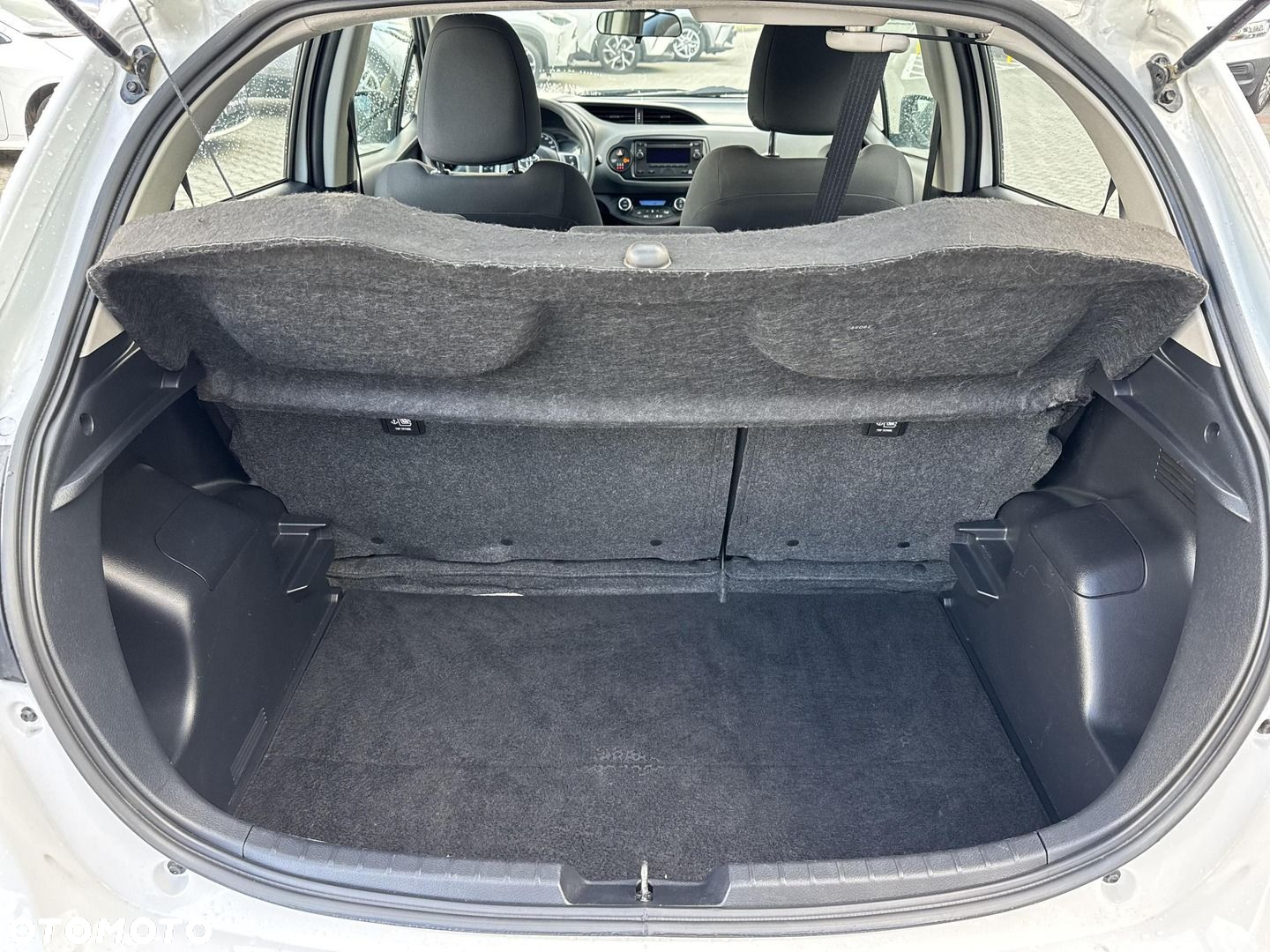 Toyota Yaris - 13