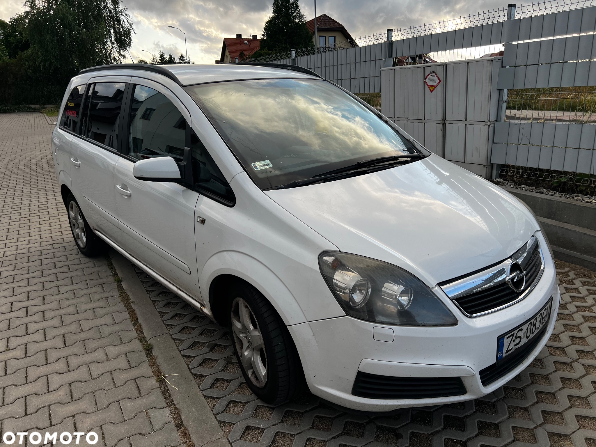 Opel Zafira 1.9 CDTI - 16