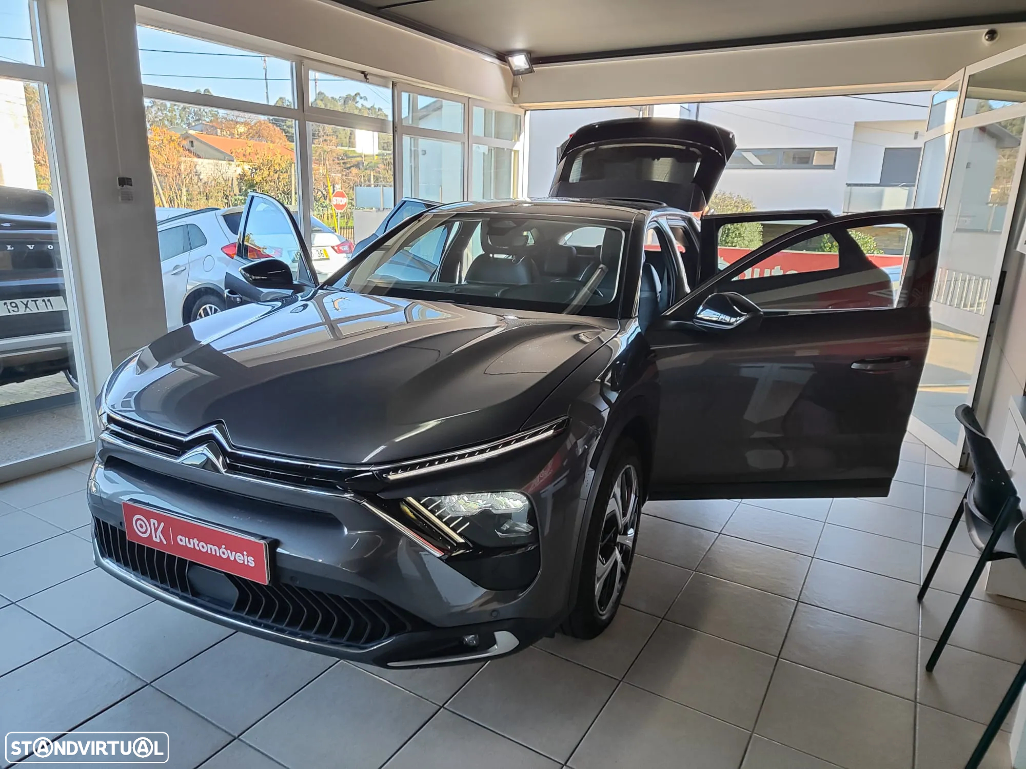 Citroën C5 X 1.6 Hybrid Shine Pack e-EAT8 - 19