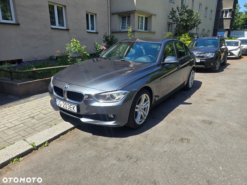 BMW Seria 3 318d DPF - 3