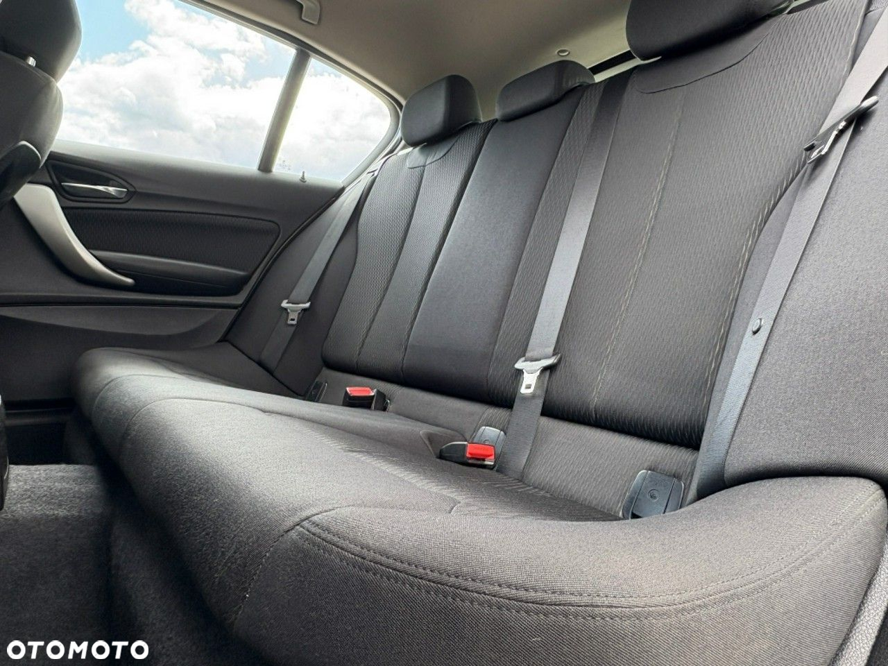 BMW Seria 1 - 15