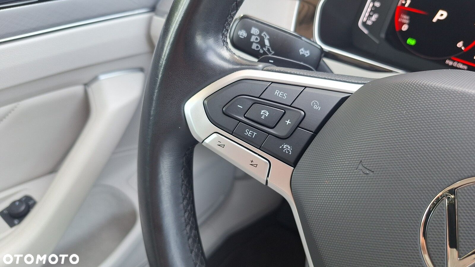 Volkswagen Passat 2.0 TDI Business DSG - 19