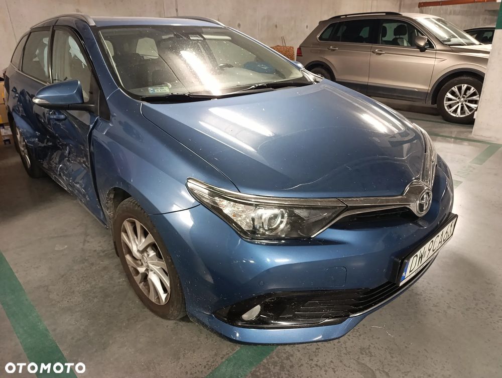 Toyota Auris 1.6 Comfort - 4