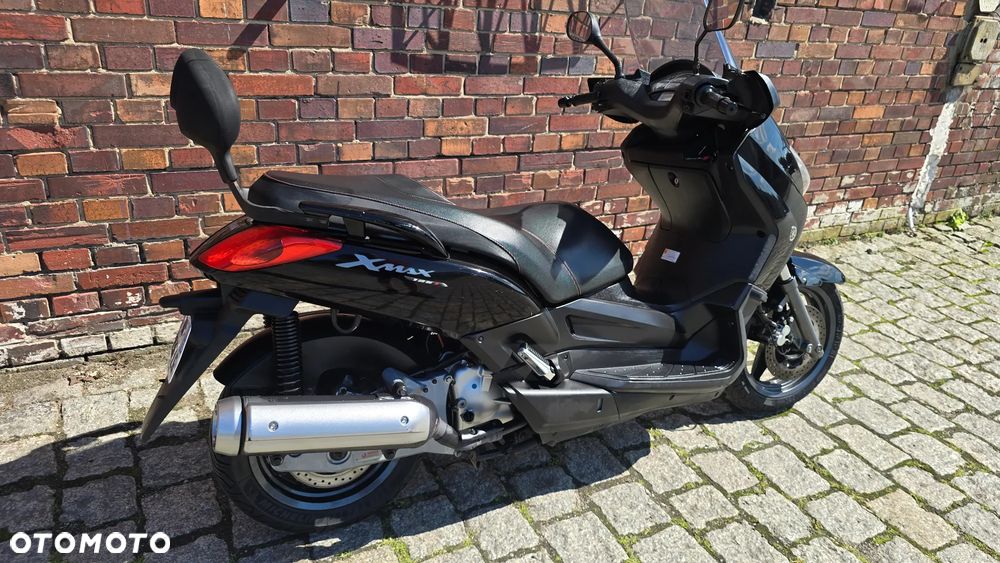 Yamaha X-max - 18
