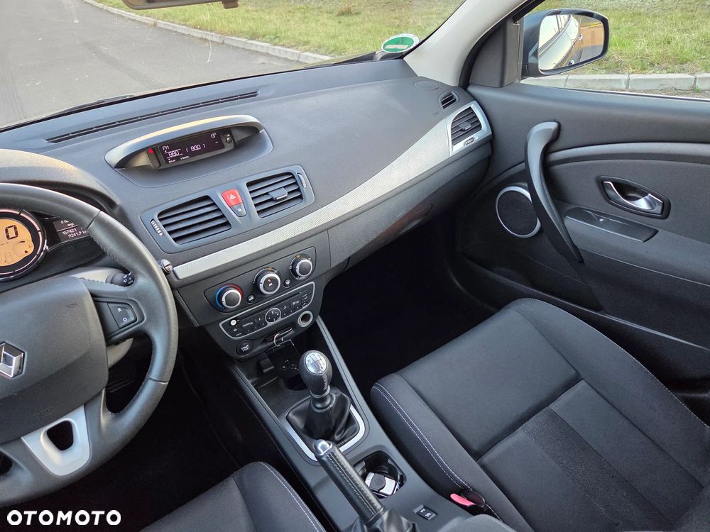 Renault Megane TCe 130 Dynamique - 10