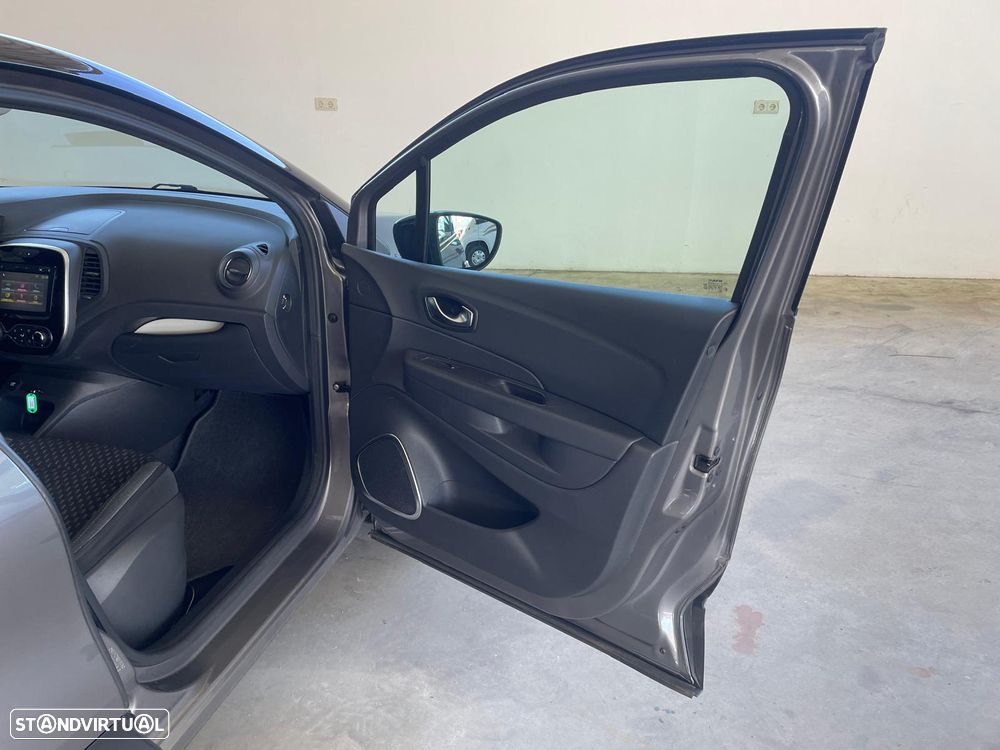 Renault Captur 1.2 TCe Exclusive XMOD EDC - 21