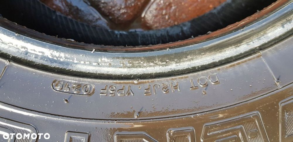 Opony Kumho Road Venture APT 255/65 16 - 2