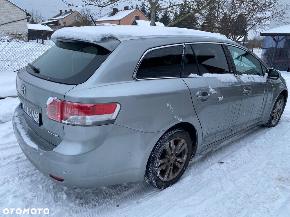 Toyota Avensis - 3