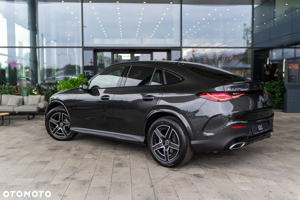 Mercedes-Benz GLC - 26
