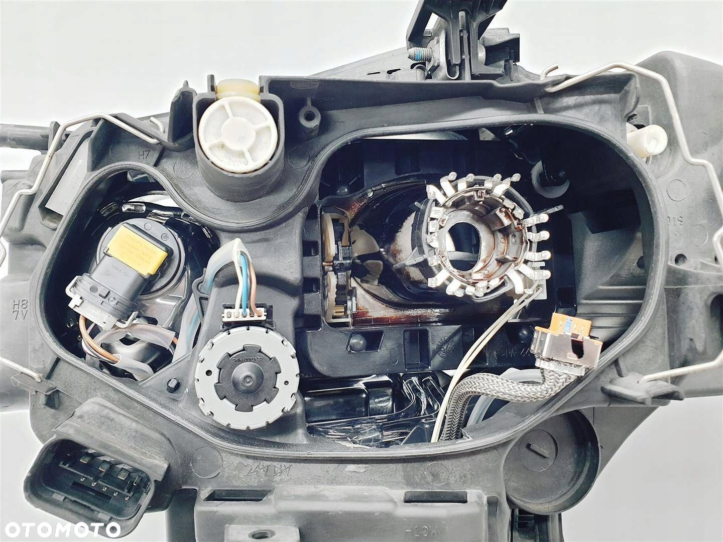 BMW 1 E87 E81 E82 LCI LIFT 08-11r PRAWA LAMPA PRZÓD XENON ORY EU - 10