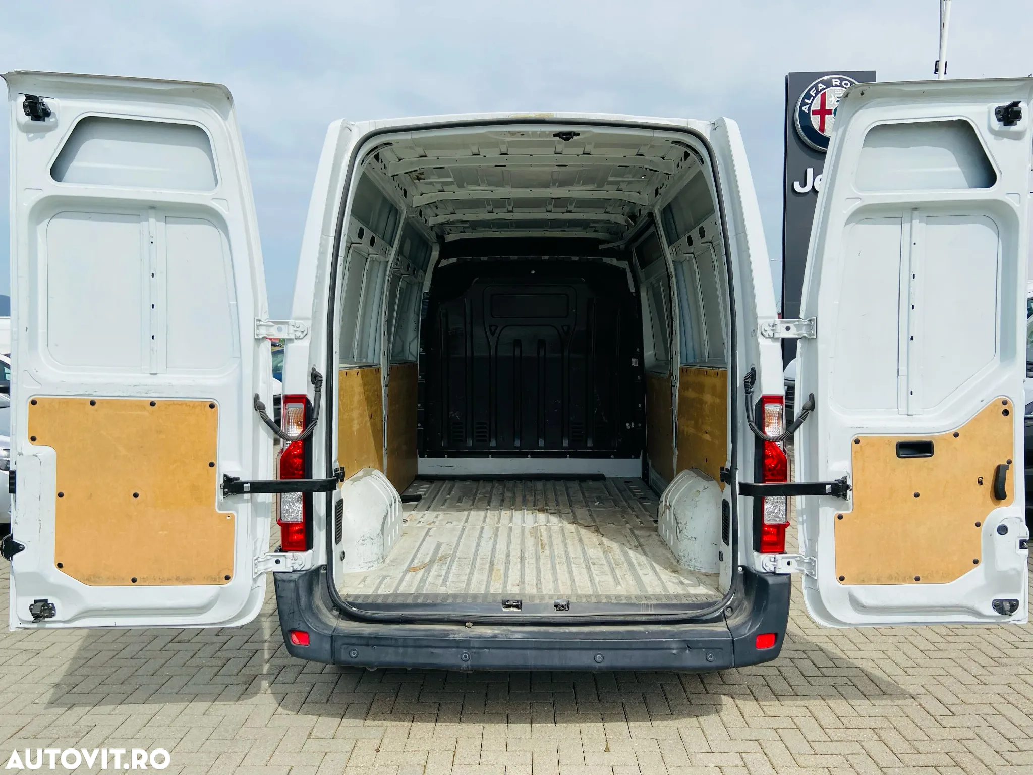Opel Movano - 15