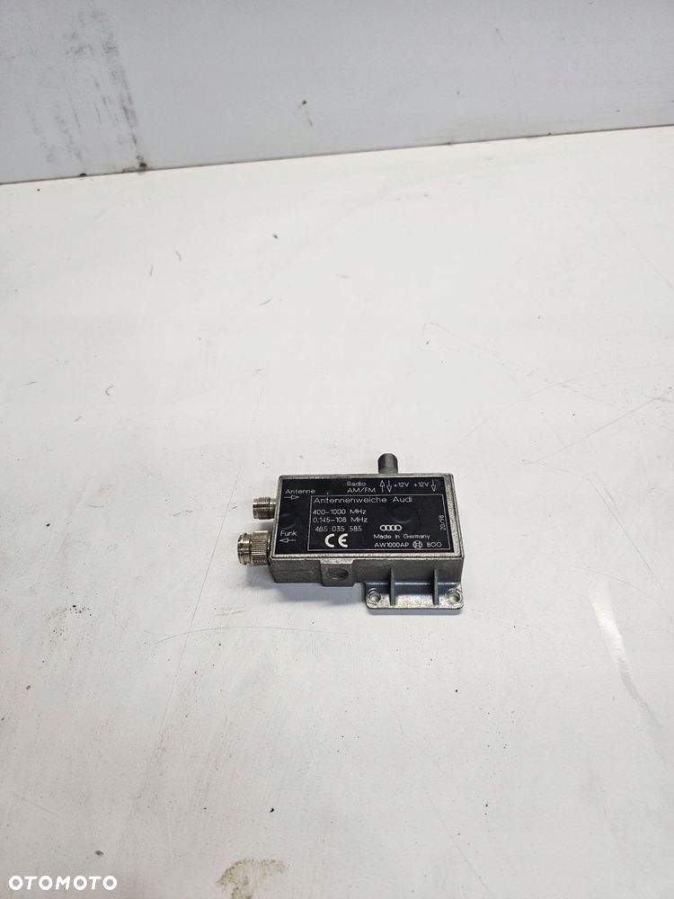 WZMACNIACZ ANTENOWY AUDI A6 C5 A4 B5 4B5035585 - 1