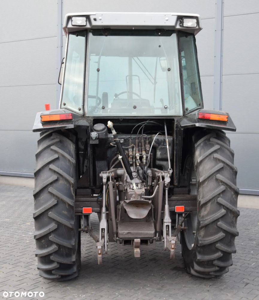 Massey Ferguson 3070 - 8