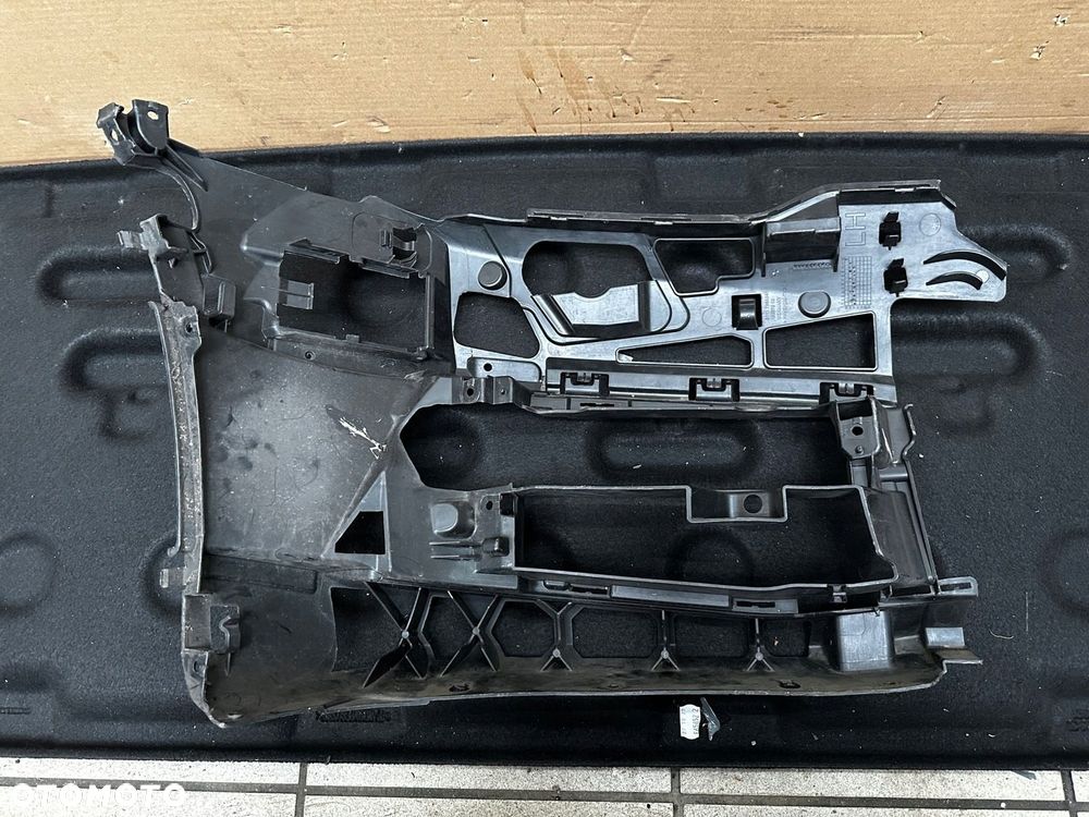 BMW 5 G30 G31 MOCOWANIE ŚLIZG ZDERZAKA LEWY PRZÓD 5111 7385345 - 2