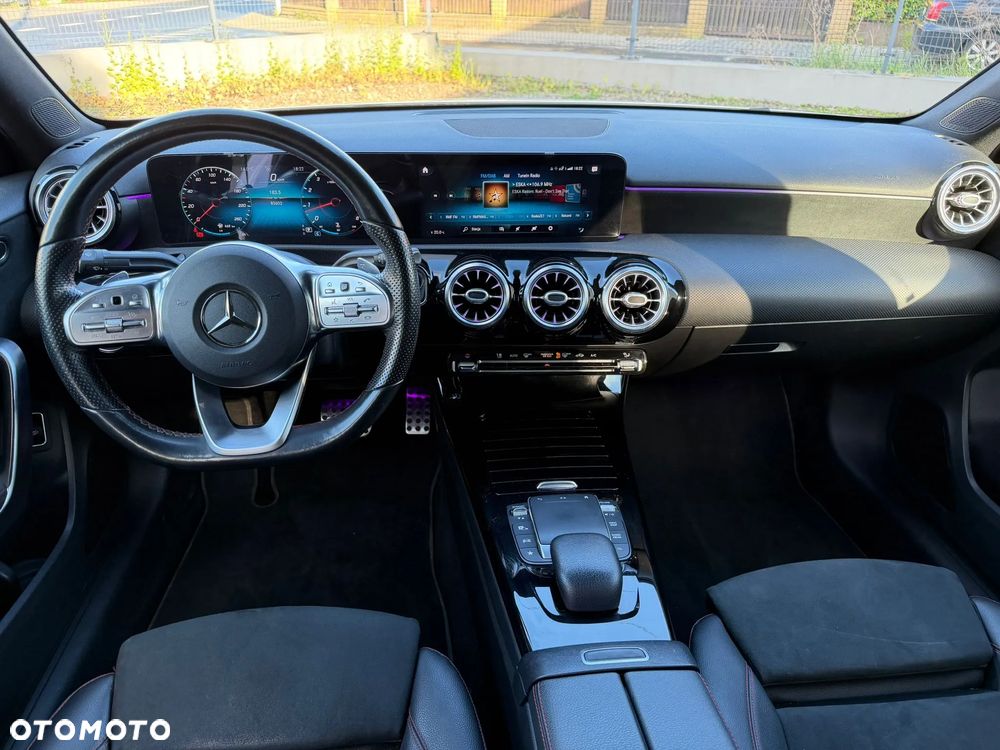 Mercedes-Benz Klasa A 220 4-Matic AMG Line 7G-DCT - 19