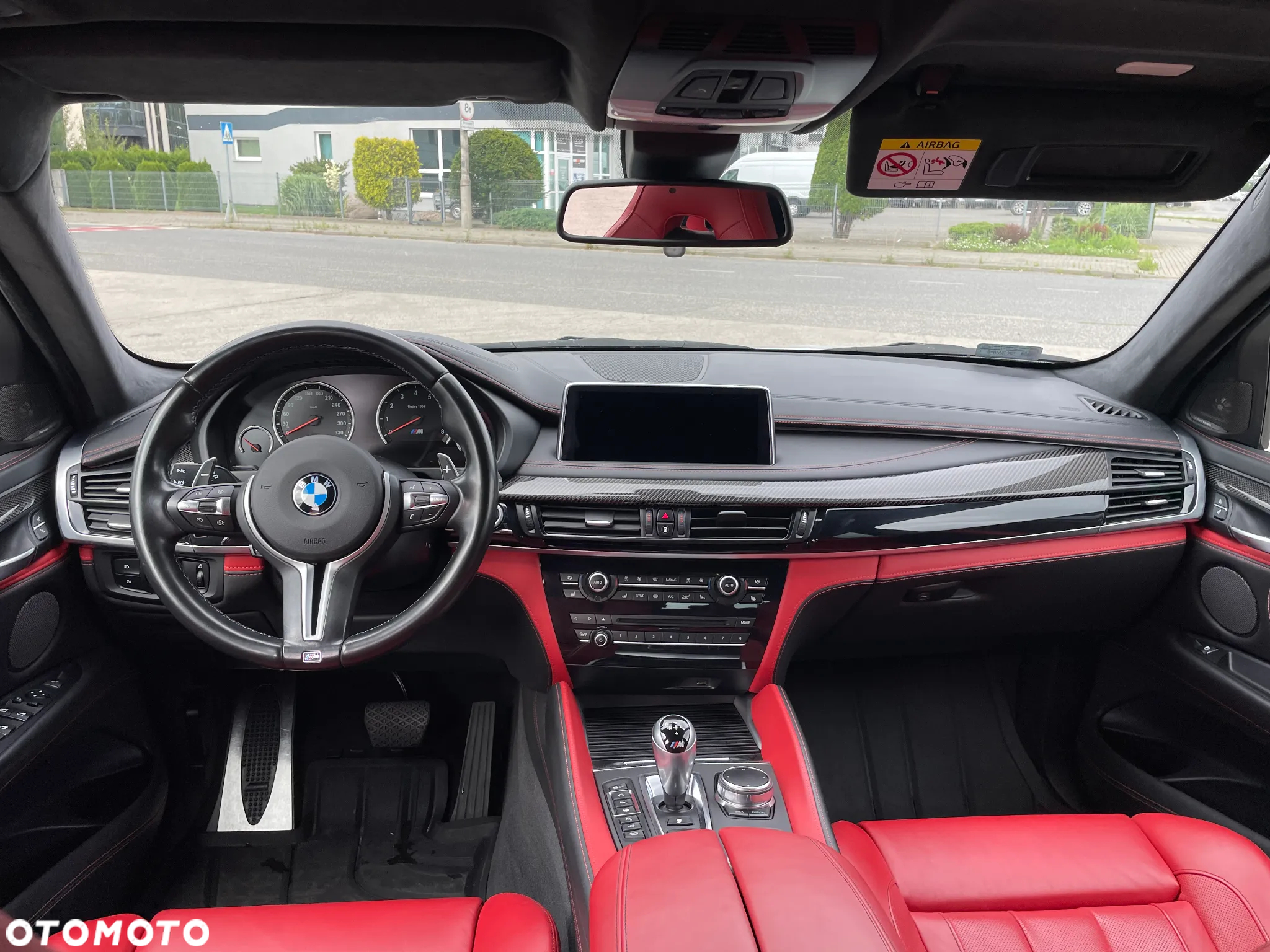BMW X6M - 16