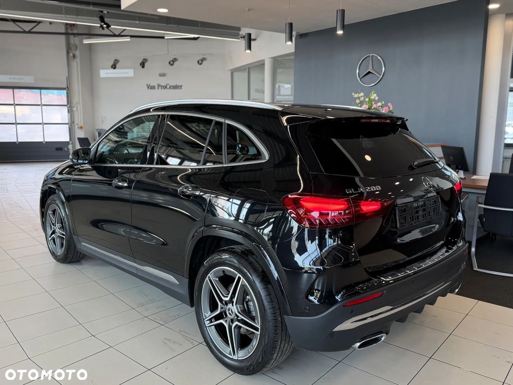 Mercedes-Benz GLA 200 mHEV AMG Line 7G-DCT - 4