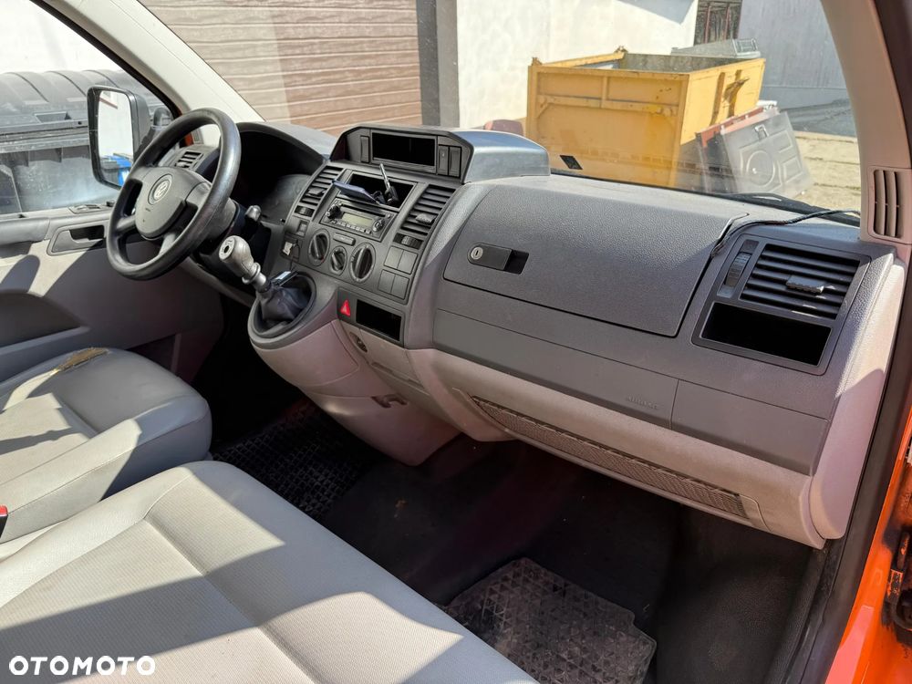 Volkswagen TRANSPORTER T5 - 10