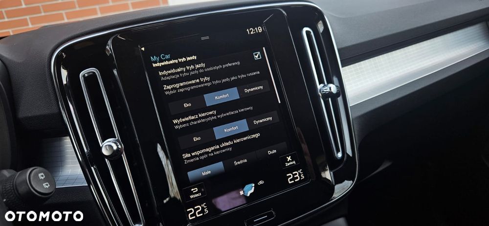 Volvo XC 40 T3 Momentum Pro - 36