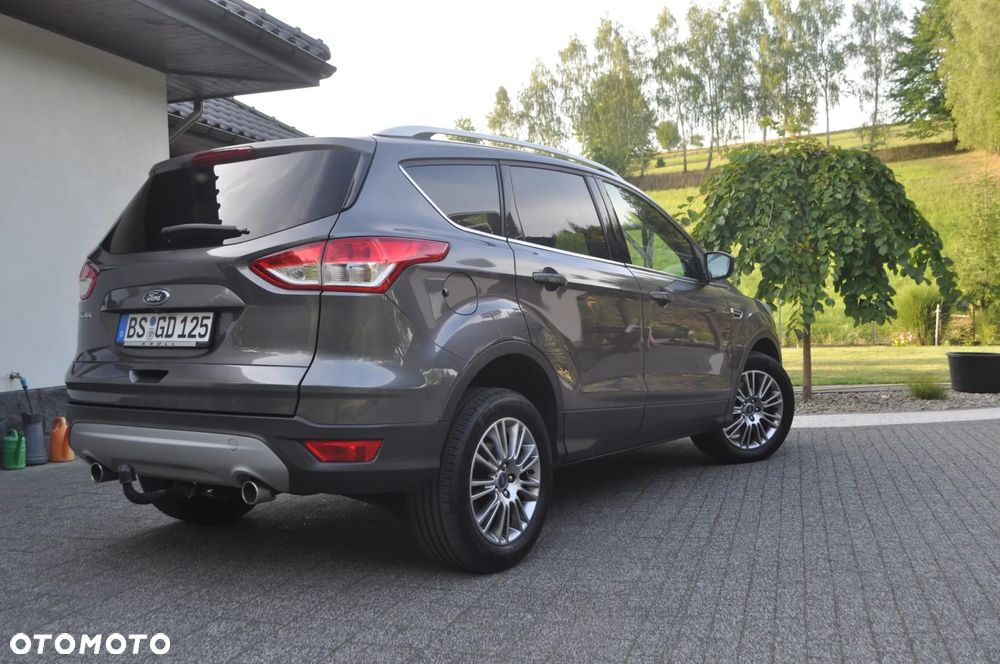 Ford Kuga 2.0 TDCi 2x4 Titanium - 11