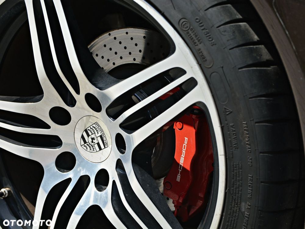 Porsche 911 Carrera 4S PDK - 7