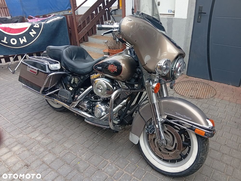 Harley-Davidson FLH Electra Glide - 12