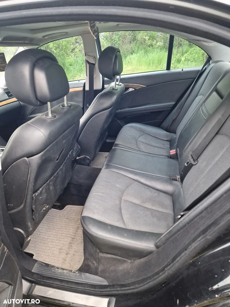 Mercedes-Benz E - 10