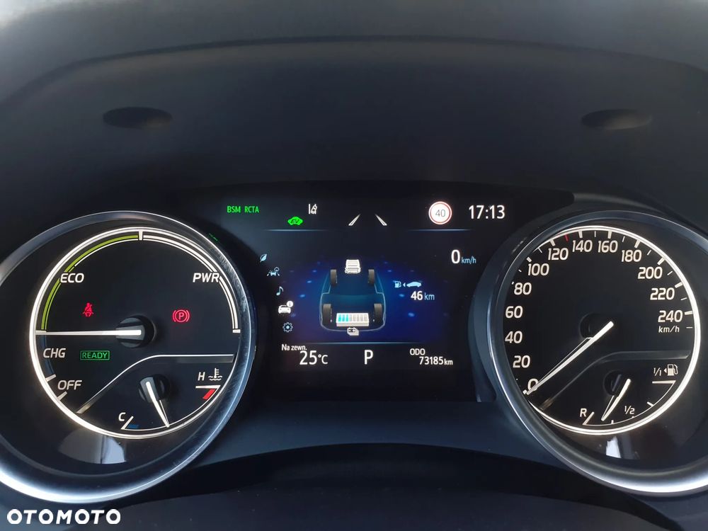 Toyota Camry 2.5 Hybrid Executive CVT - 10