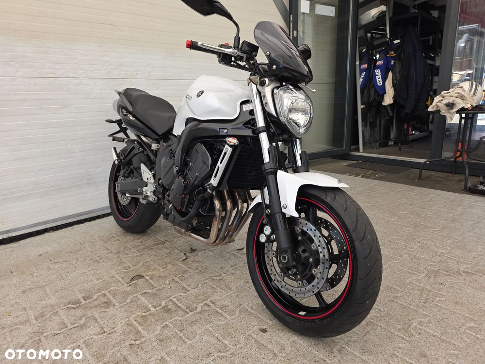 Yamaha FZ - 9