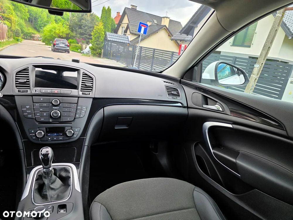 Opel Insignia 2.0 Turbo - 11