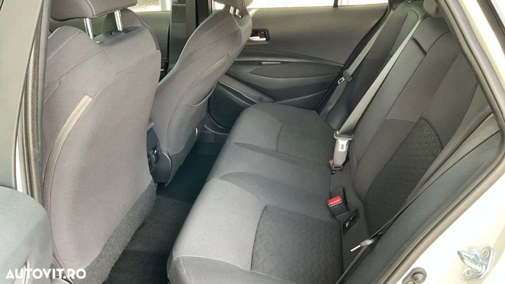 Toyota Corolla 1.8 HSD TS Dynamic - 12